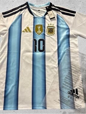 2022 Messi Argentina Soccer Jersey World Cup Champions Size medium